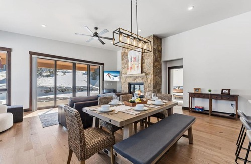 Silverthorne House | Summit County Gem Designer Kitchen Great Views