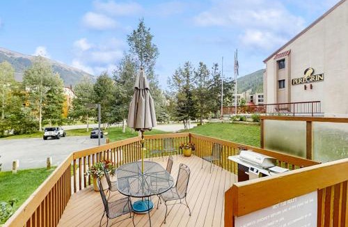 East Village at Copper Hotel | Summit House East 112