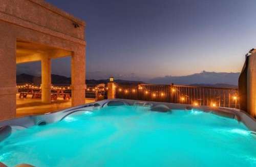 Yucca Valley House | Summit House Joshua Tree - Iconic Mountain Estate with Spa Ping-Pong Fire Pit
