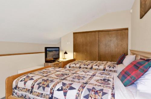 Summit Estates House | Summit Ski and Bike Trails #2574