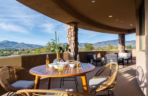 Cave Creek House | Sunbeam by AvantStay