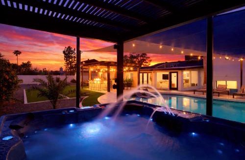 Sunburst Estates House | Sunburst Estate - Pool - Hot Tub - Tons of Games!