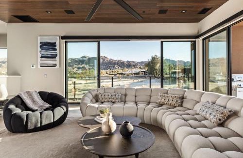 Panorama Heights House | Suncrest by Fieldtrip - JT Modern w Pool and Views