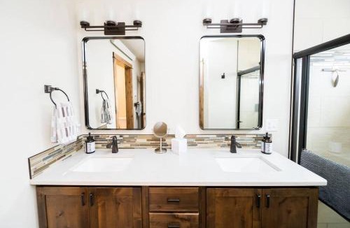 Estes Park House | Sundance-2 miles to Rocky Mountain National Park