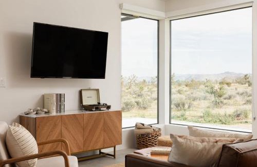 Yucca Valley House | Sundown Ridge - Modern Homestead w Spa