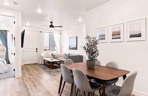 St. George Apartment | Sunflower #98