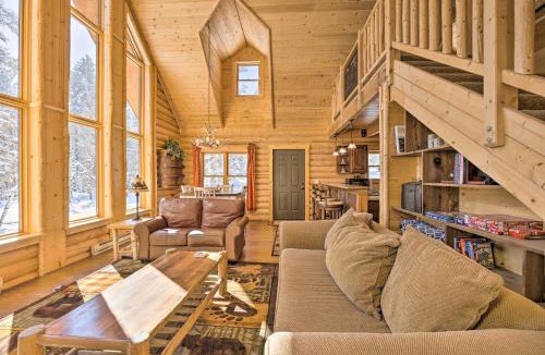 Florissant House | Sunny Forest Cabin w/Views of Pikes Peak Mtn!