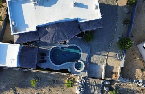 Los Barriles House | Sunny Poolside Escape Near the Beach