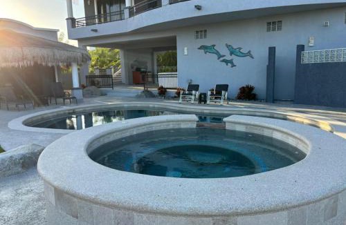 Los Barriles House | Sunny Poolside Escape Near the Beach