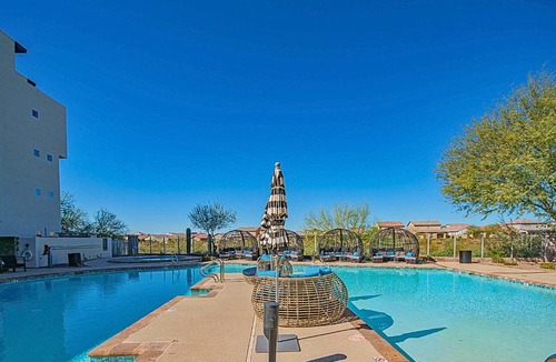 Desert View Village Apartment | Sunny Retreat Near Mayo Heated Pool & King Bed