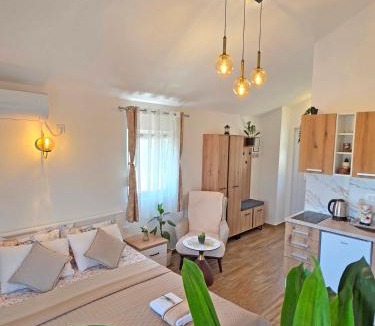 Karuc Apartment | Sunny Side Apartments