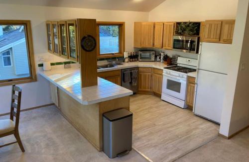 Vail House | Sunny Vail Mountainside Getaway Amazing Location