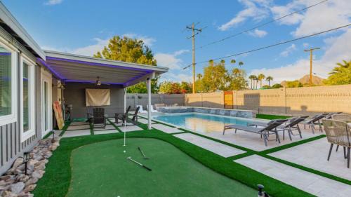 Camelback East House | Sunsets on 11th by AvantStay