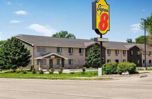 Ankeny Hotel | Super 8 by Wyndham Ankeny/Des Moines Area