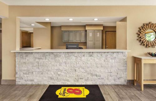 Ankeny Hotel | Super 8 by Wyndham Ankeny/Des Moines Area