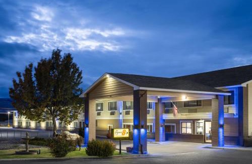 Baker City Hotel | Super 8 by Wyndham Baker City