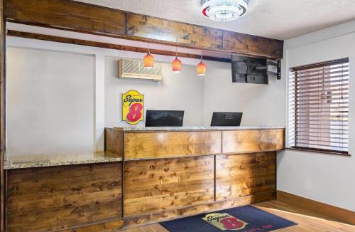 Baker City Hotel | Super 8 by Wyndham Baker City