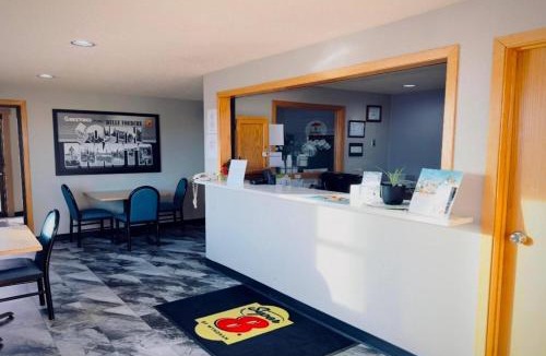 Belle Fourche Hotel | Super 8 by Wyndham Belle Fourche SD