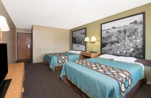 Milbank Hotel | Super 8 by Wyndham Milbank SD