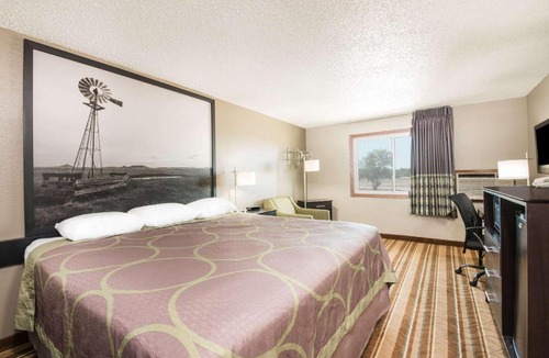 Miller Hotel | Super 8 by Wyndham Miller