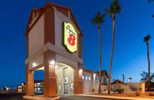 Tucson Hotel | Super 8 by Wyndham Tucson/Grant Road Area AZ
