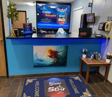 Crete Hotel | Super Star Inn & Suite Lincoln Crete