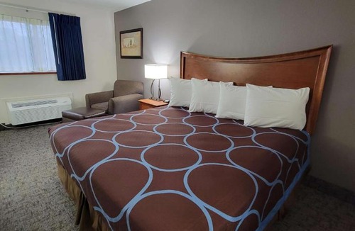 Grand Island Hotel | SureStay Plus Hotel by Best Western Grand Island