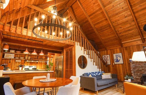 Glacier House | Sweet Seclusion