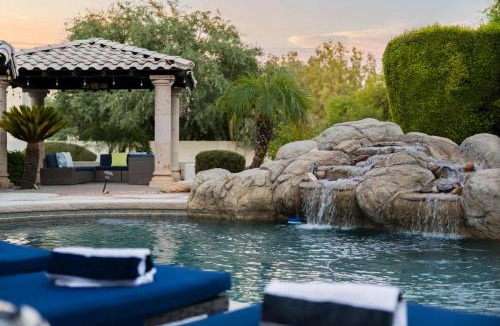 Hope House | Sweetwater Luxury Home - Pool Spa Volleyball & More