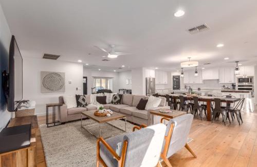 Buenavante House | Sweetwater - Resort-Style Getaway - Pool, Spa & Fire Pit Haven