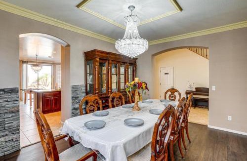 Palm Valley House | Swim-Up Bar & Games! Ultimate Goodyear Group Stay