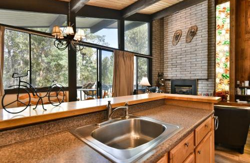Warrior's Mark Apartment | Tamarisk Randonnée Condo: Excellent Location