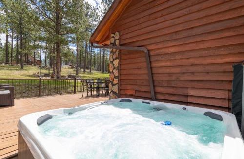 Custer House | Tatanka Hideaway Hot Tub Pool Table Massive Space