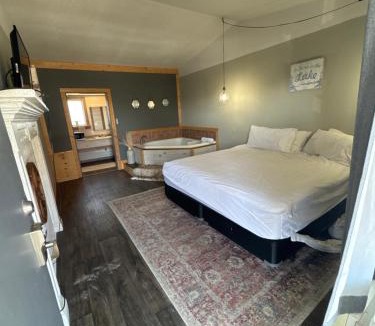 Tecumseh Hotel | Tecumseh Inn & Suites