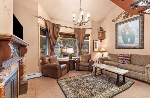 Copper Mountain Village Apartment | Telemark Lodge #504