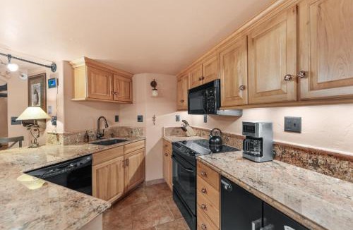 Copper Mountain Village Apartment | Telemark Lodge #504