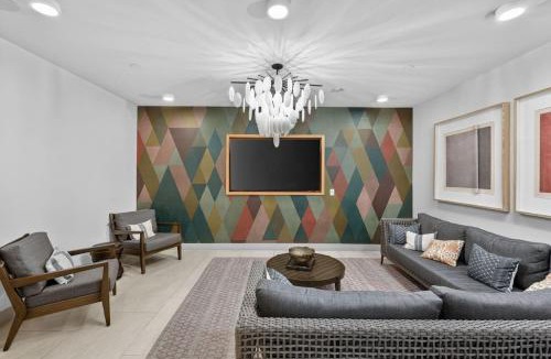 Tempe Apartment | Tempe Comfort, 1BR with Pool and Gym Near ASU