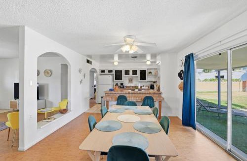Tempe Gardens Villa | Tempe Resort, Pool with Diving Board, 4BR