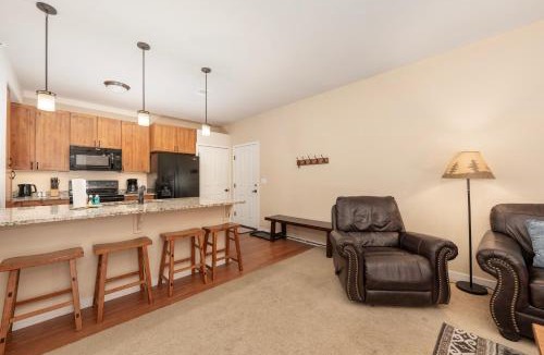 Silvercreek House | Ten Mile G201