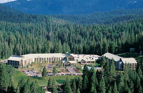 Fish Camp Hotel | Tenaya Lodge at Yosemite