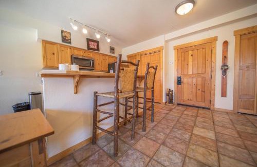 Mountain House House | Tenderfoot Lodge 2620 by SummitCove Lodging in Colorado