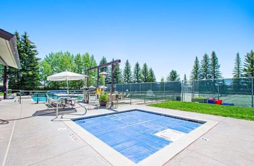 Teton Village Apartment | Tensleep B11
