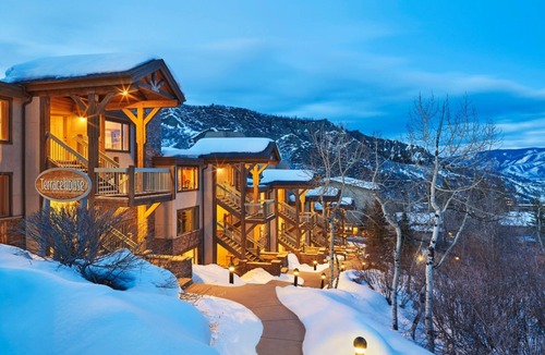 Snowmass Village Condo | Terracehouse 93 - Steps to Slopes | Inviting Mountain Retreat, Pool & Hot Tub