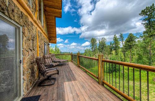 Deadwood House | Tetro Rock Retreat