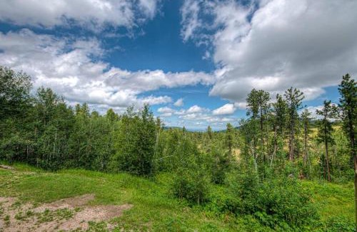 Deadwood House | Tetro Rock Retreat