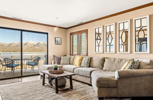 The Village House | The Adler's Nest - Lakefront with Pool Spa and Summer Dock