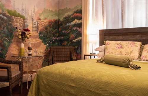 Downtown Salt Lake City Hotel | The Anniversary Inn - South Temple