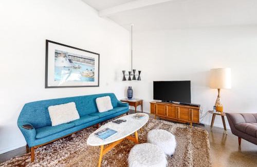 Twin Palms House | The Arrow of Twin Palms - Midcentury Alexander - 3505