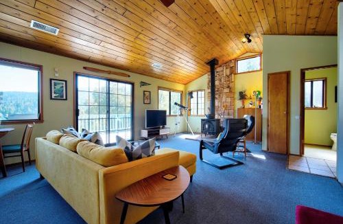 Crestline House | ‘The Atomic Squirrel Lodge’ Lake Gregory Getaway!