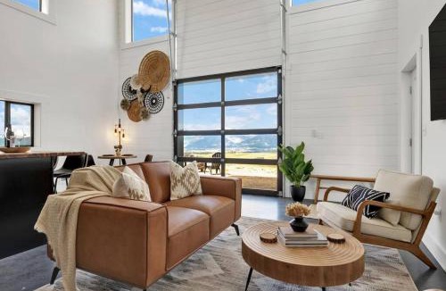 Stevensville House | The Bitterroot Bunkhouse